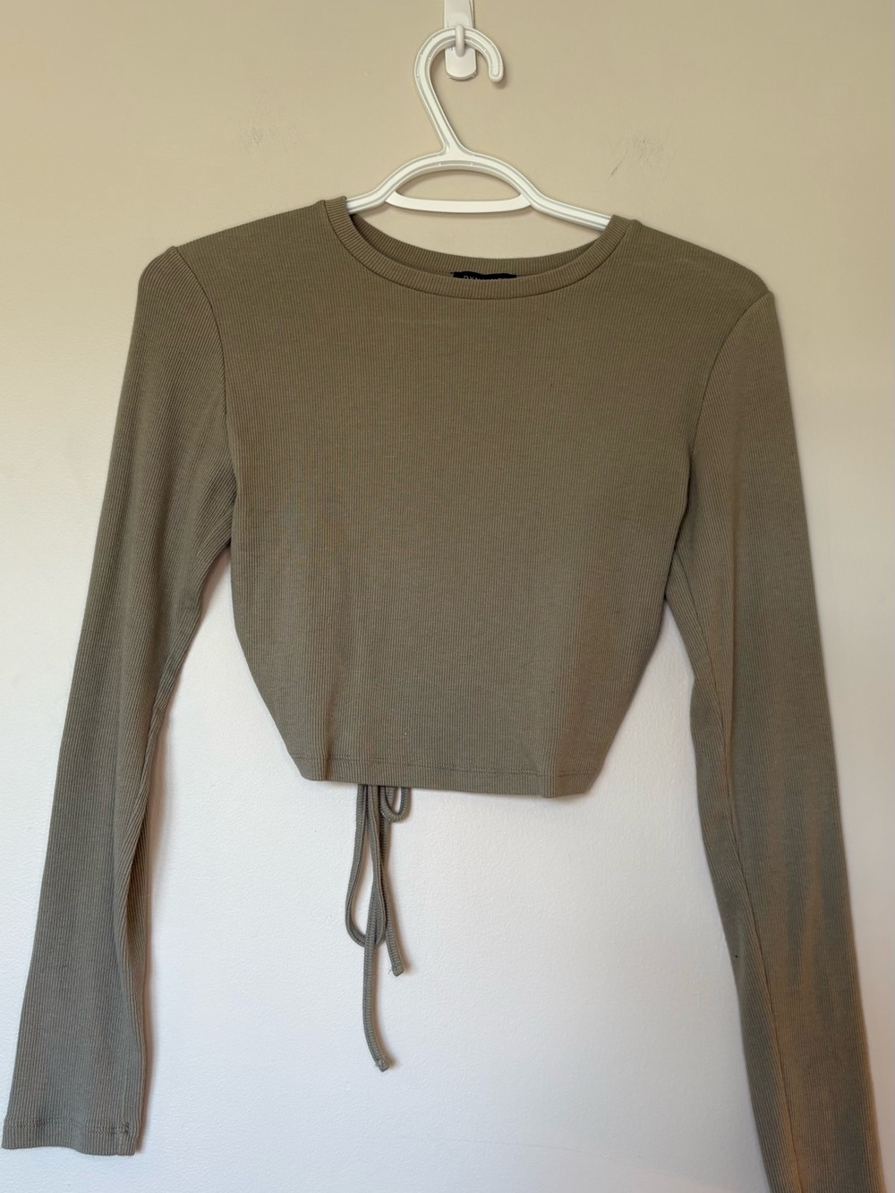 Dynamite Olive Ribbed Long Sleeve Drawstring Crop Top - Picture 4 of 4